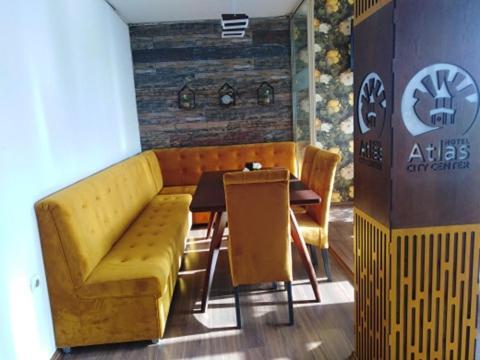 Atlas City Center Hotel Πρίλεπ Εξωτερικό φωτογραφία